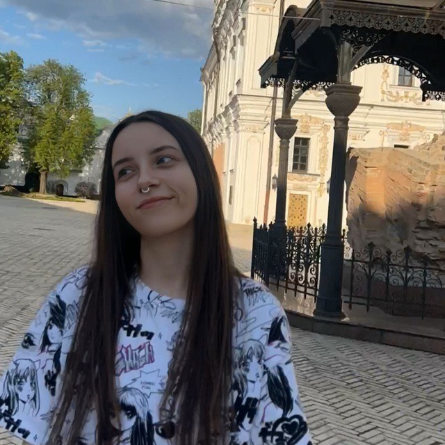 Olena Kysil — автор обзора Plinko